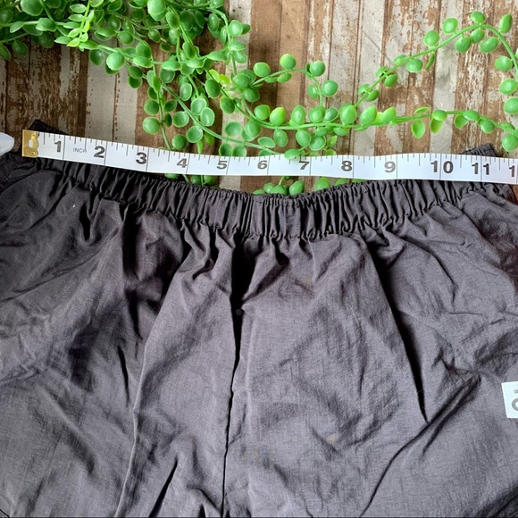 Vintage Made in USA ASICS Tiger Active Shorts - Picture 14 of 16